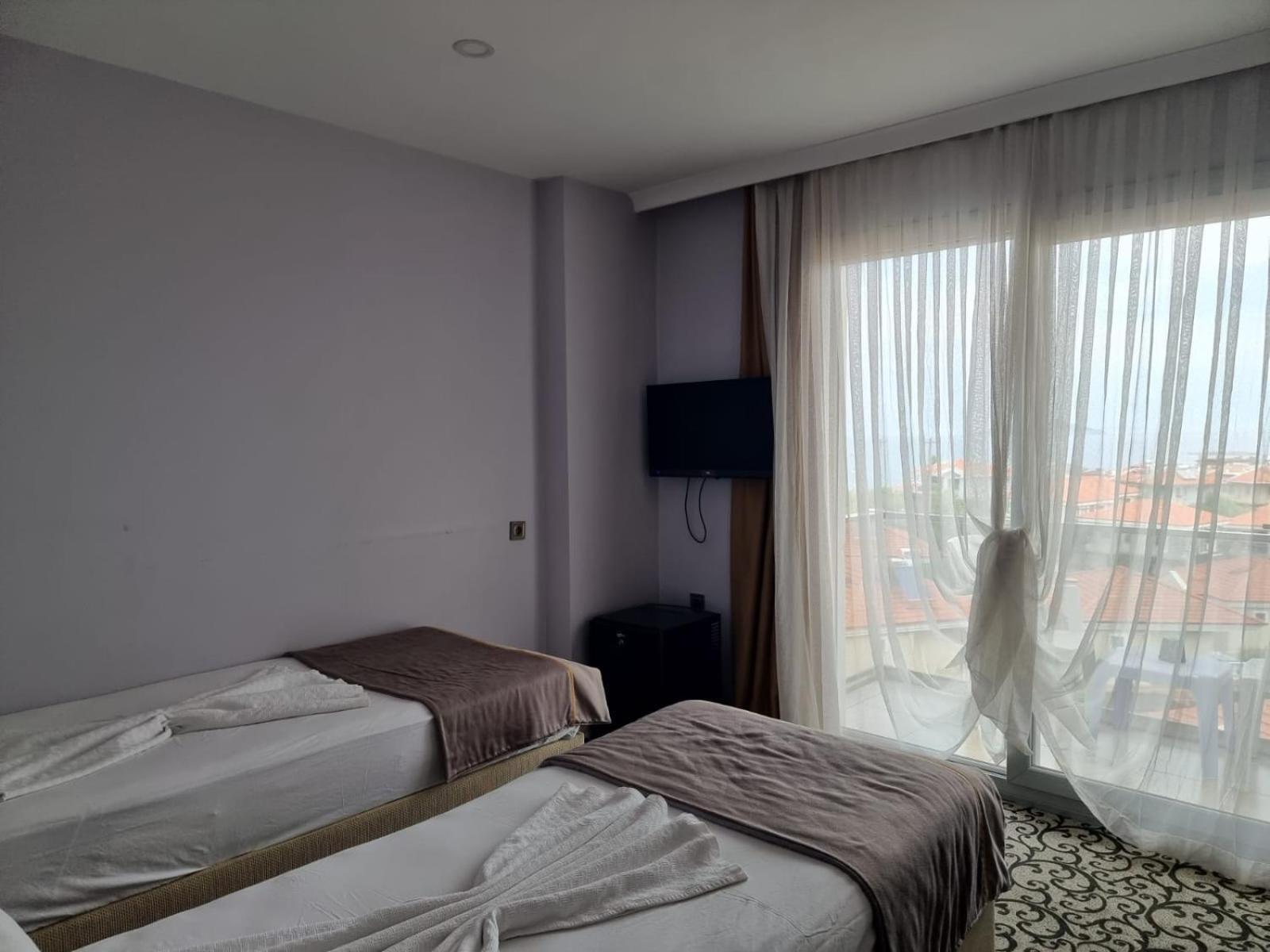 Ayvalı Elisa Hotel מראה חיצוני תמונה